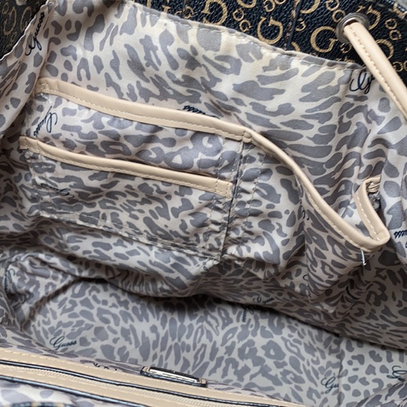 Guess backpack - Picture 7 of 10